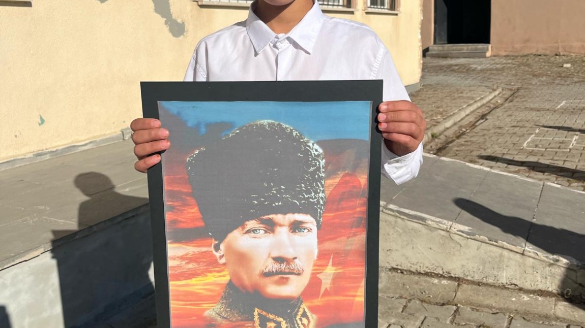 Ulu Önder Mustafa Kemal Atatürk'ü saygıyla, minnetle ve özlemle anıyoruz.